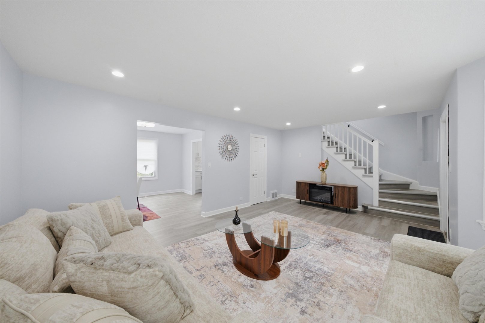 1130 156th Place Property Photo 3