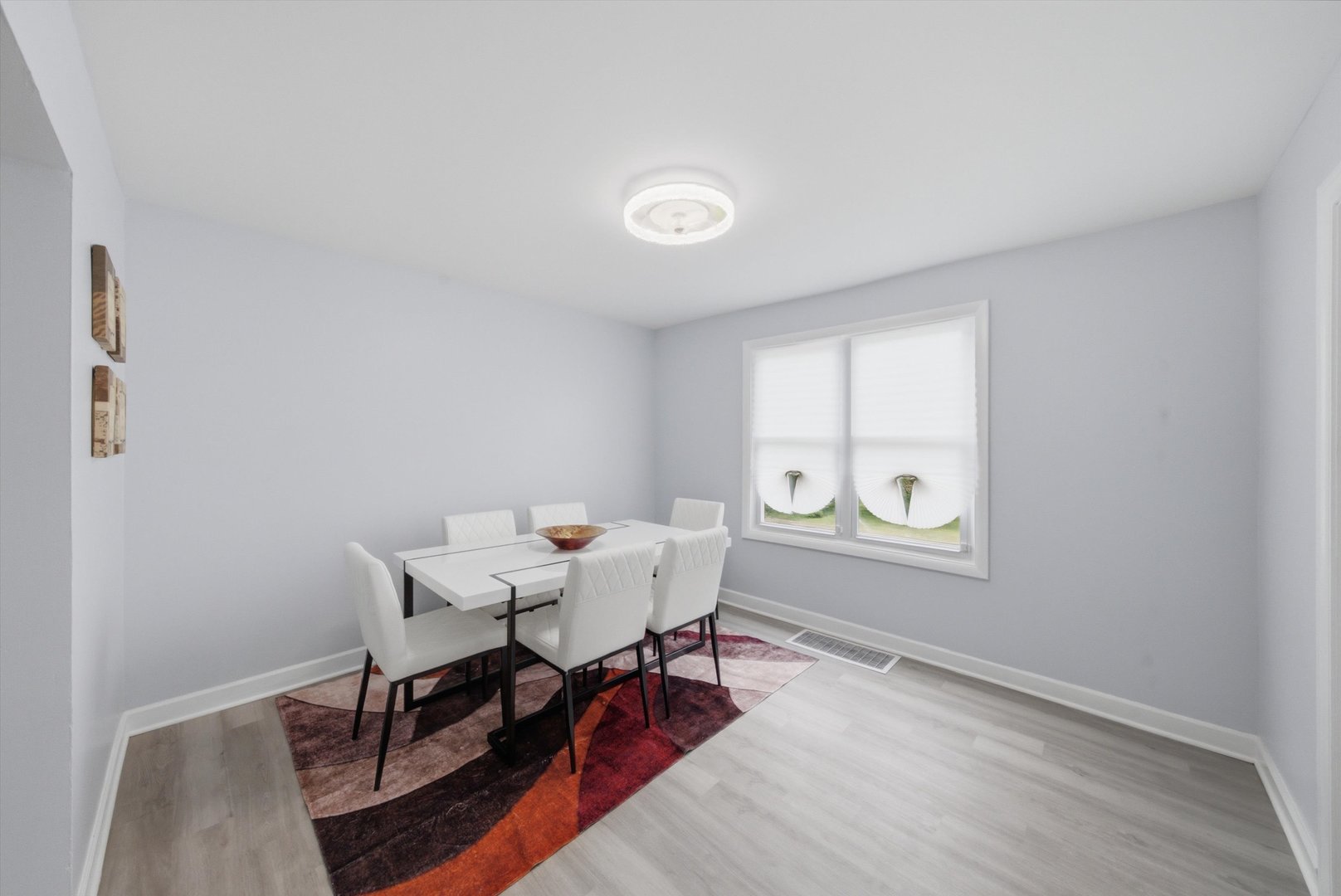 1130 156th Place Property Photo 6