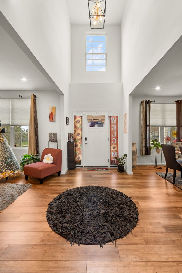 27018 W Rustic Wood Lane Property Photo 4