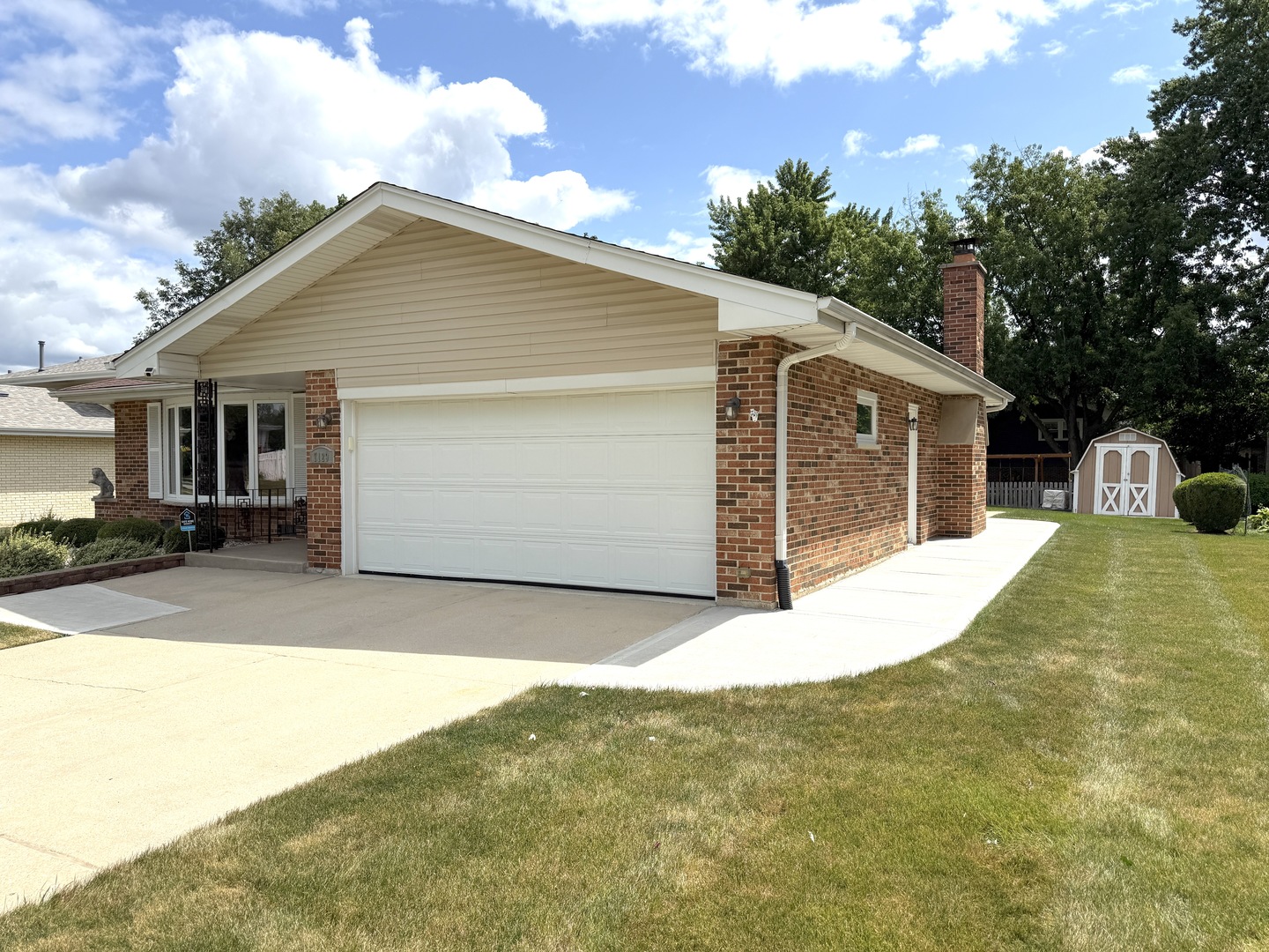 7129 Exner Road Property Photo 4