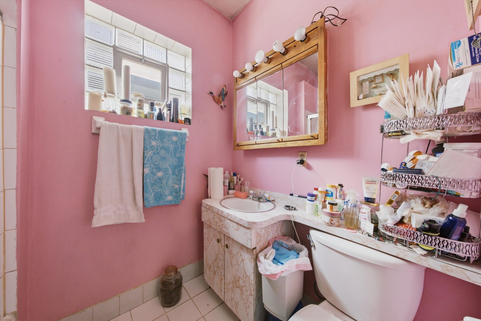6325 S Francisco Avenue Property Photo 13