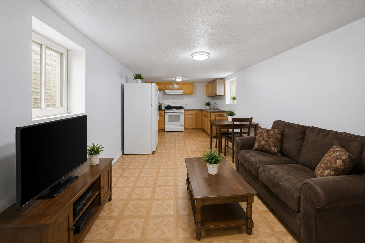 6325 S Francisco Avenue Property Photo 16