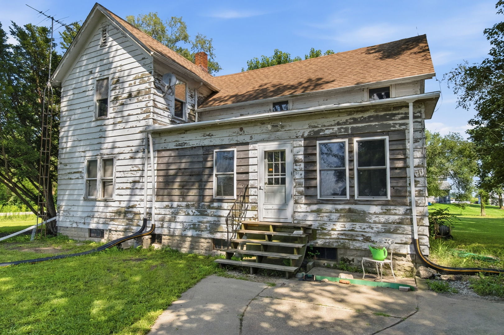 368 W 11000n Road Property Photo 1