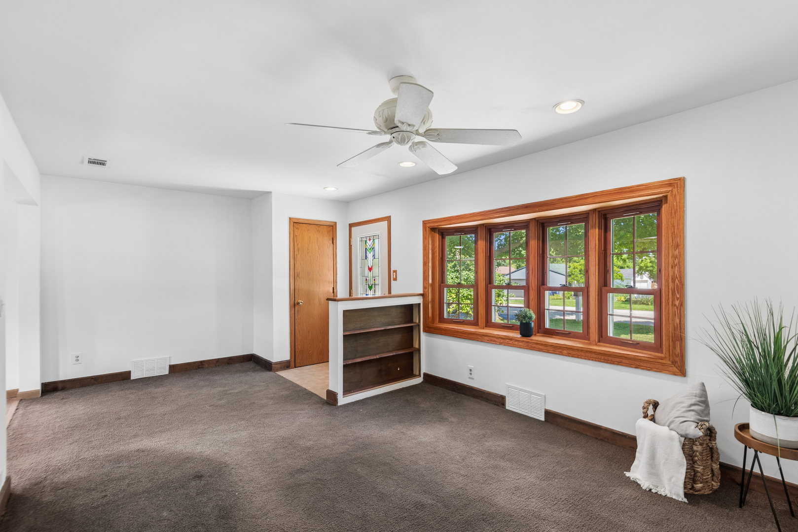 33320 N Sunset Avenue Property Photo 3