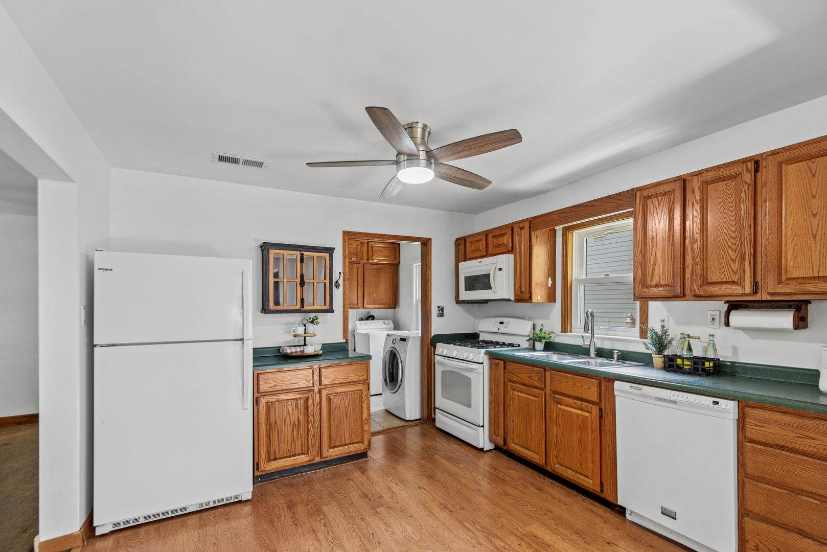 33320 N Sunset Avenue Property Photo 4