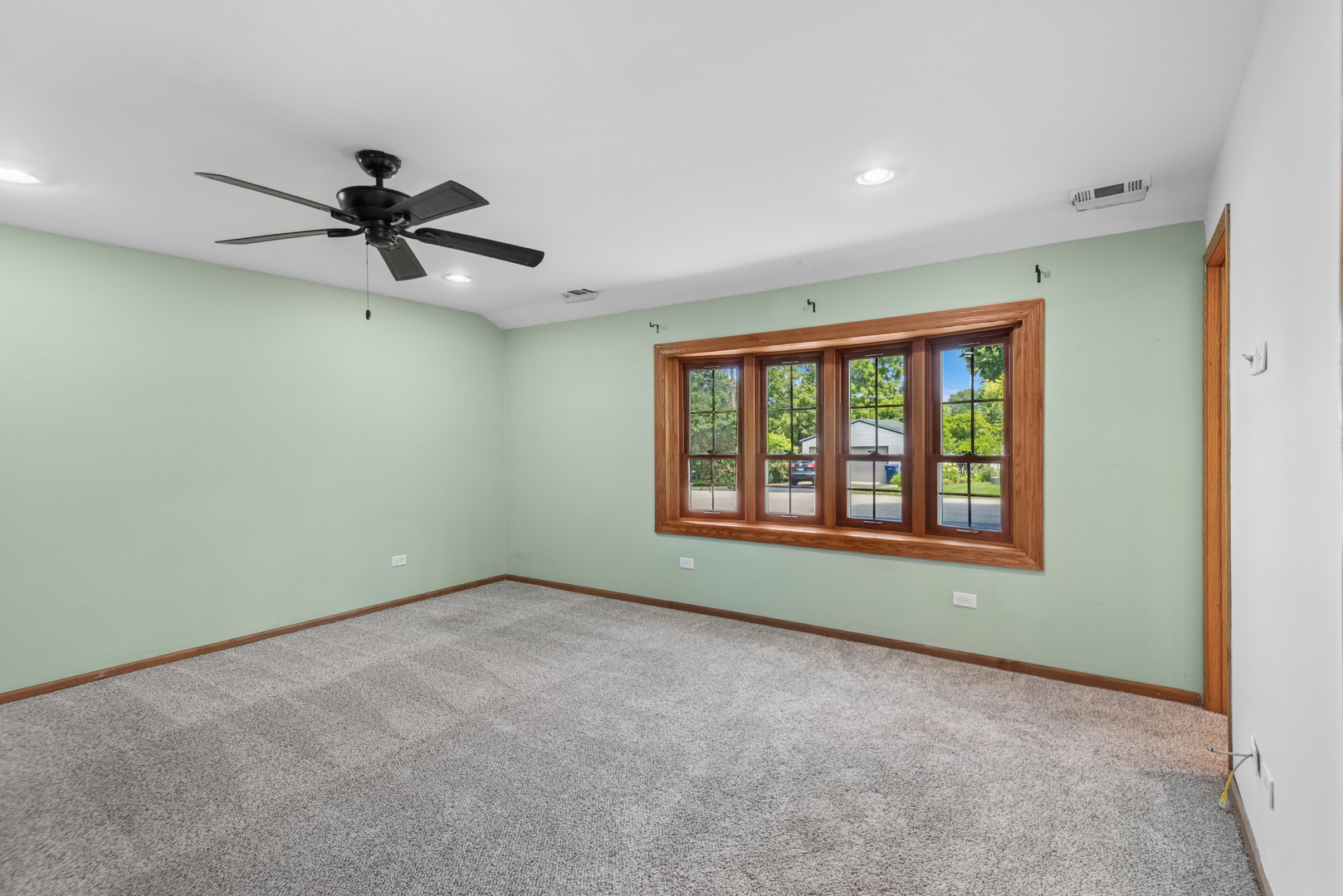 33320 N Sunset Avenue Property Photo 6
