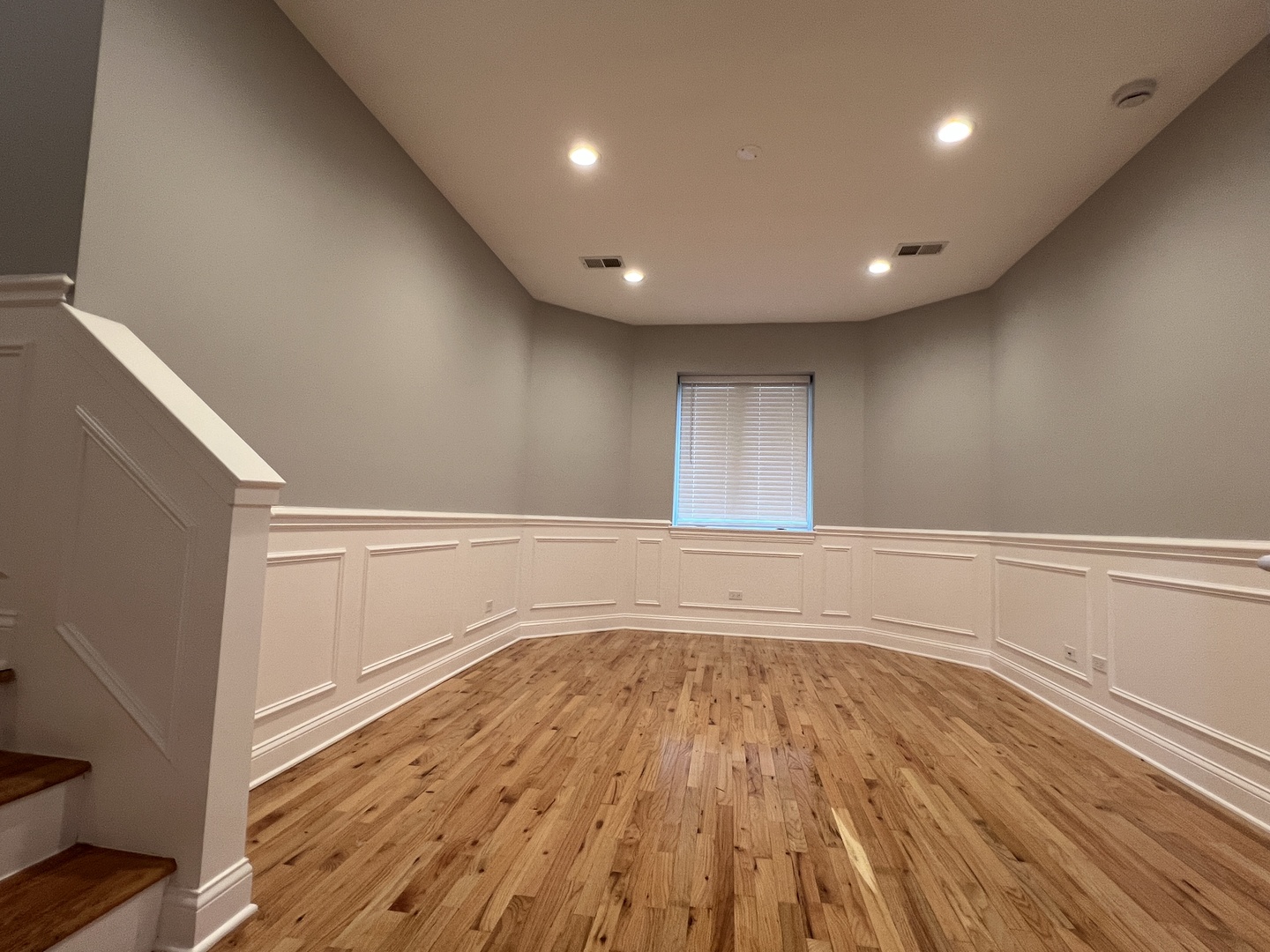 6438 N Seeley Avenue Gm Property Photo 3