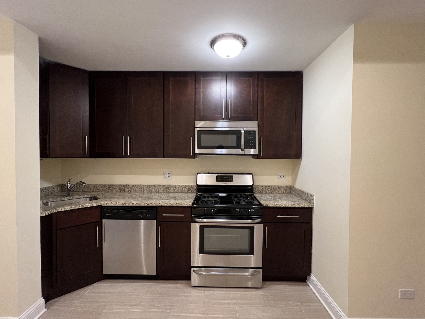 6438 N Seeley Avenue Gm Property Photo 6