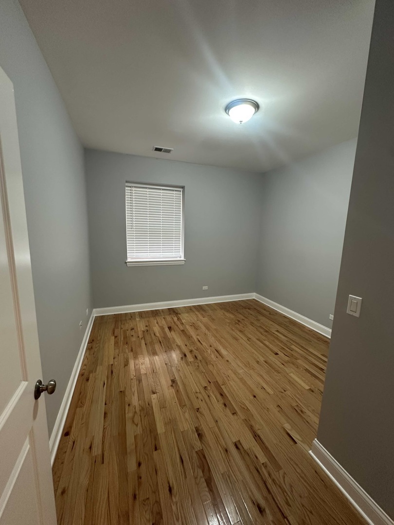 6438 N Seeley Avenue Gm Property Photo 11