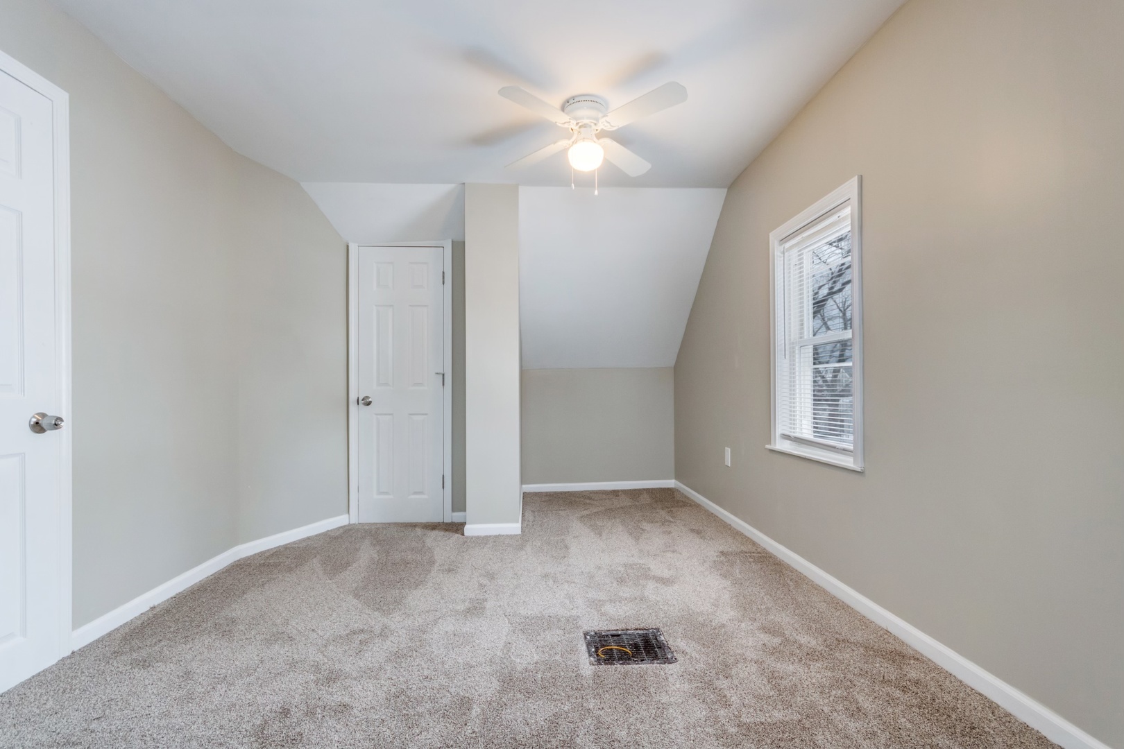 14620 Princeton Avenue Property Photo 13