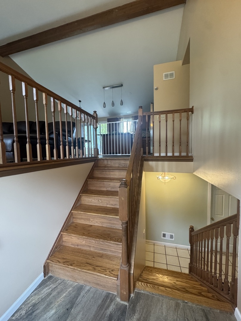 2833 Apple Avenue Property Photo 2
