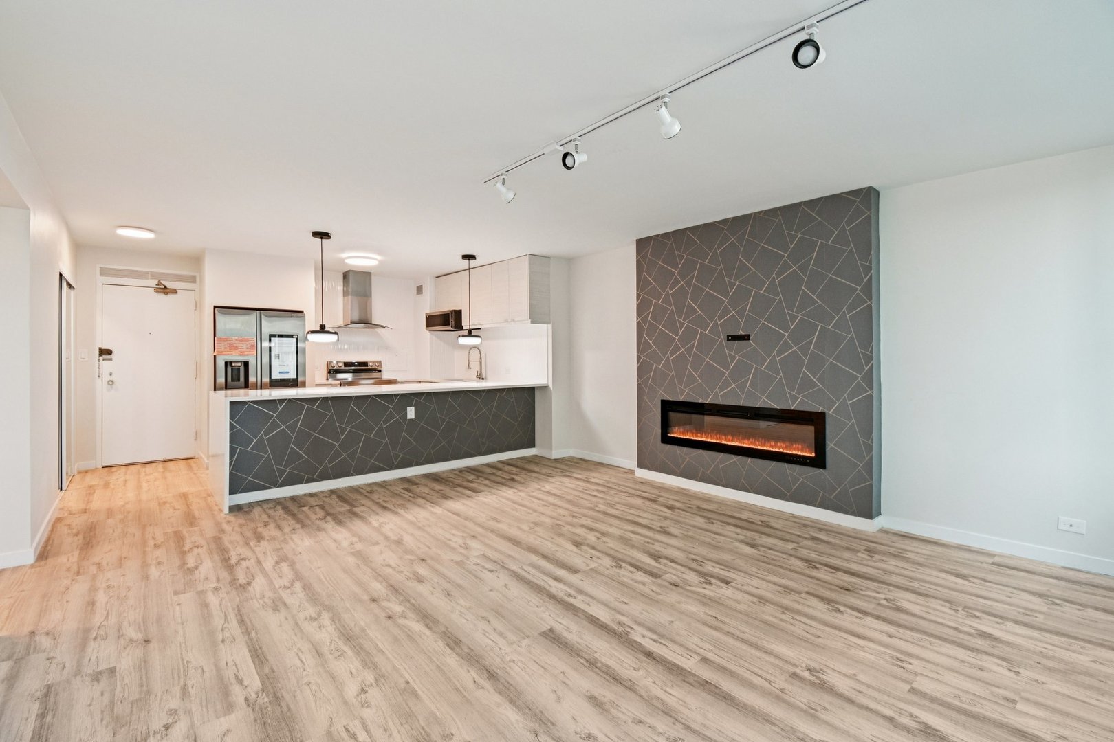 3600 N Lake Shore Drive 1205 Property Photo 4