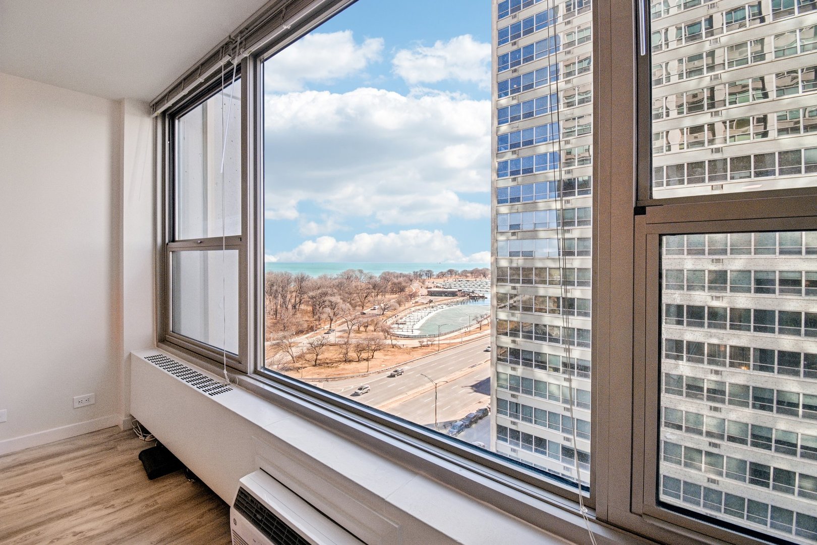 3600 N Lake Shore Drive 1205 Property Photo 6