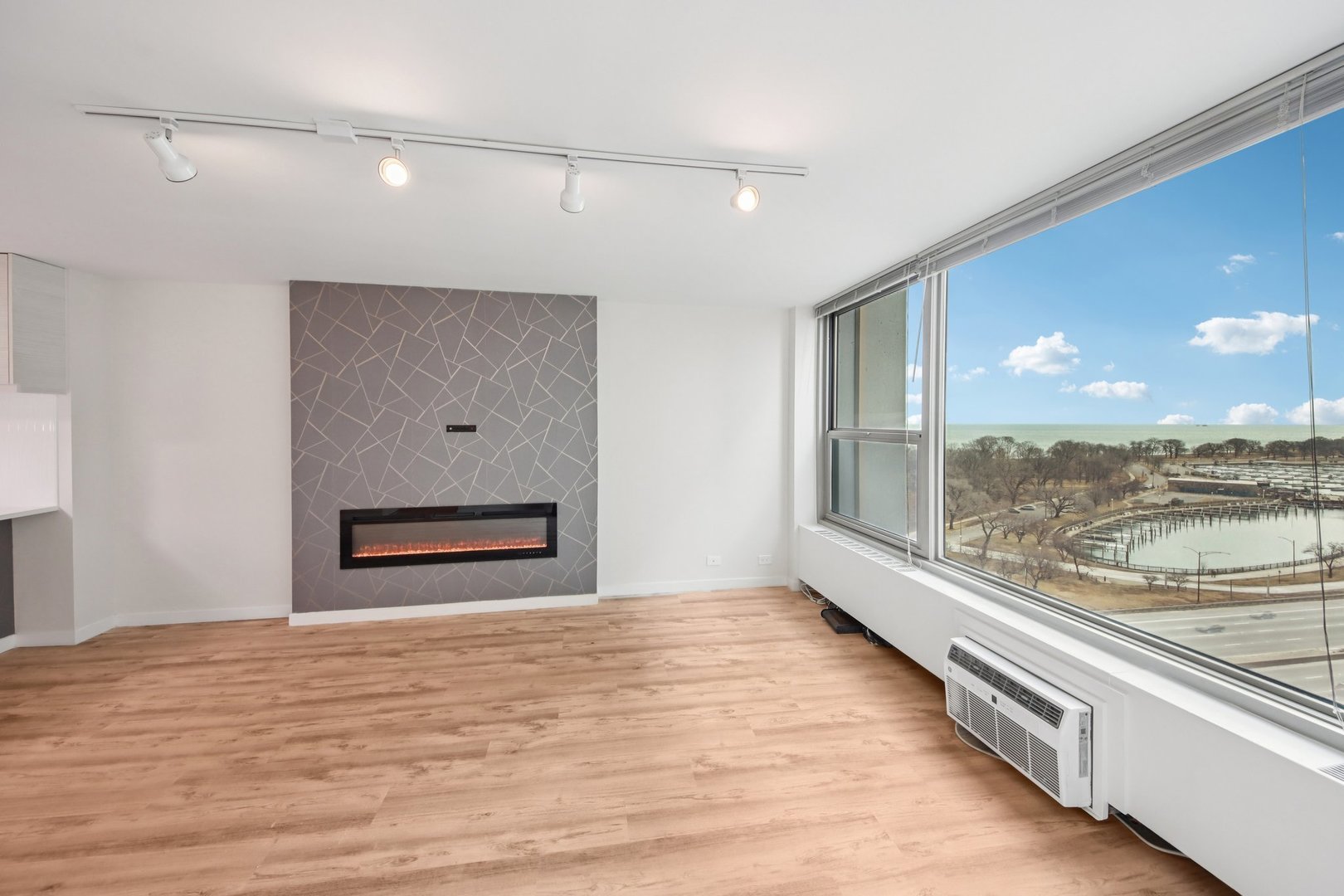 3600 N Lake Shore Drive 1205 Property Photo 7
