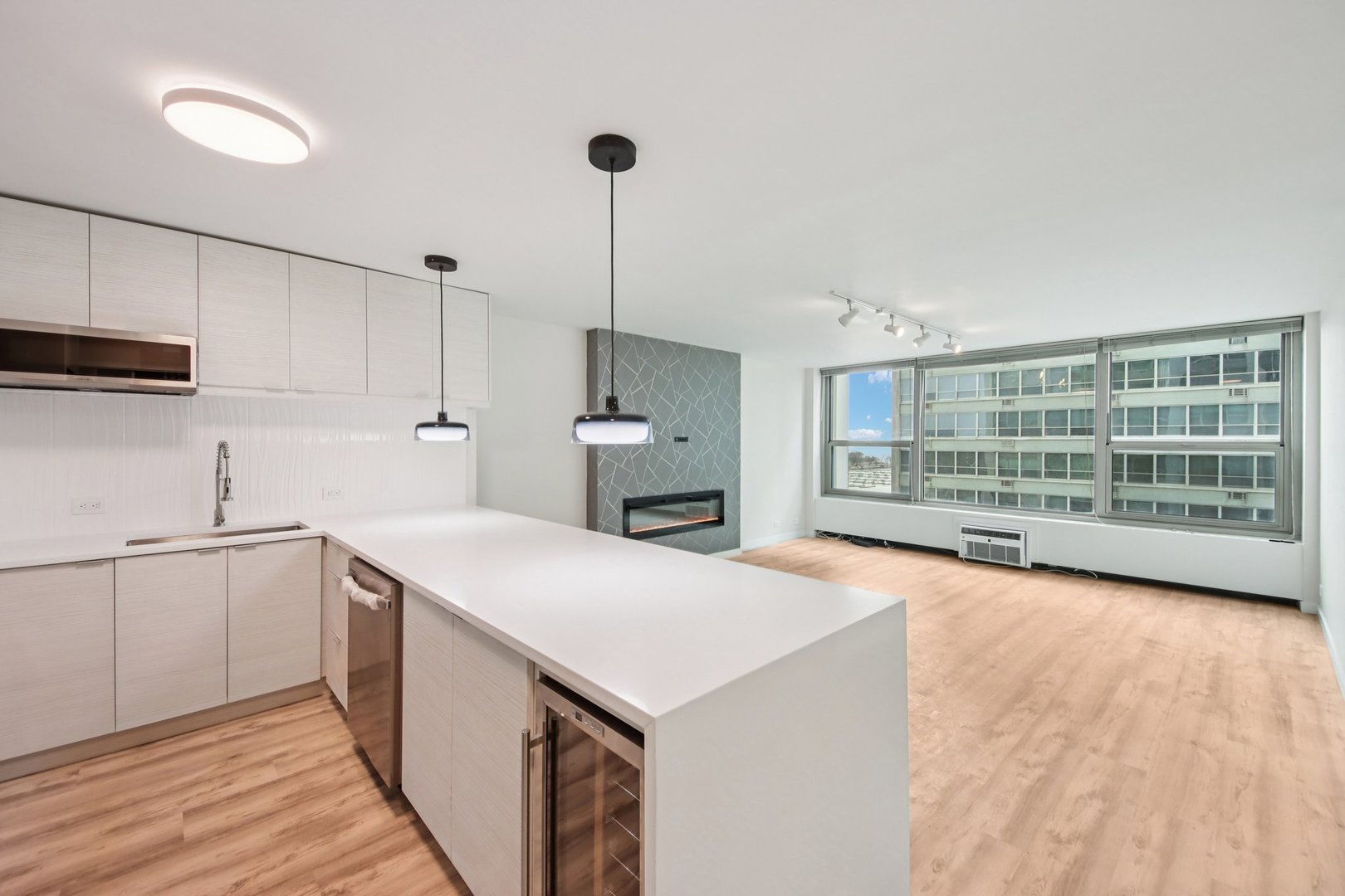 3600 N Lake Shore Drive 1205 Property Photo 11