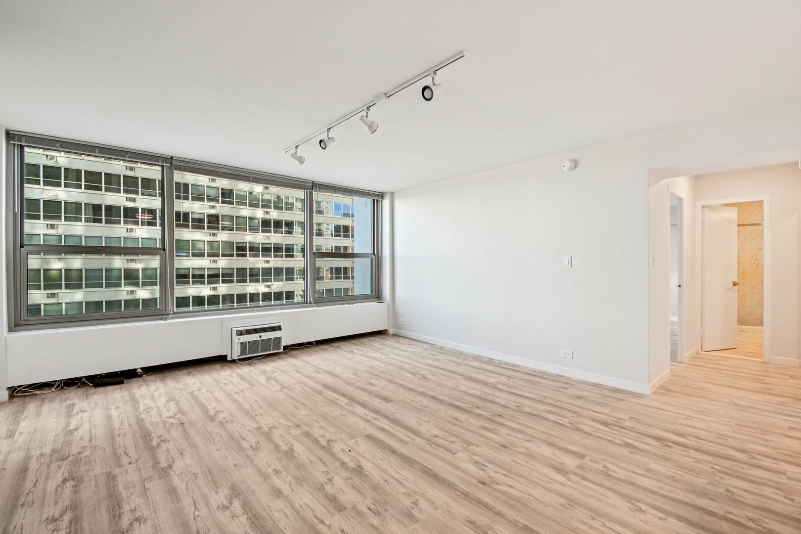 3600 N Lake Shore Drive 1205 Property Photo 15