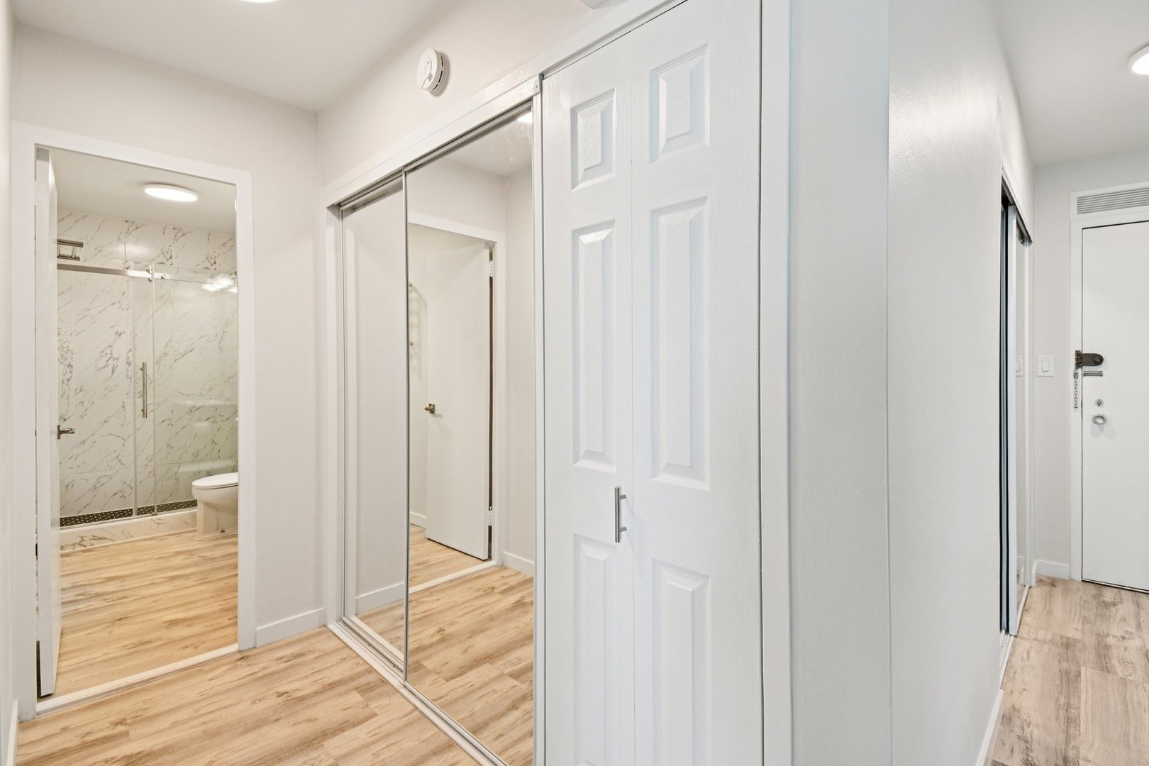 3600 N Lake Shore Drive 1205 Property Photo 21