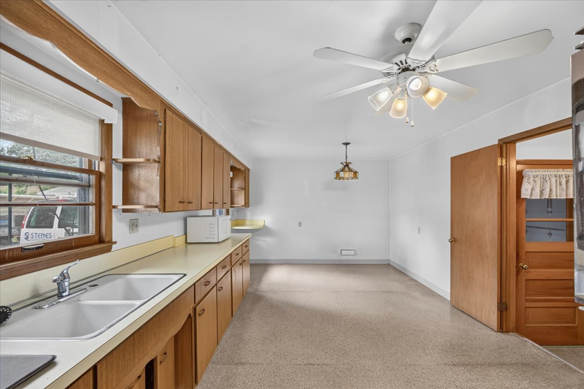2804 N Winnebago Street Property Photo 15
