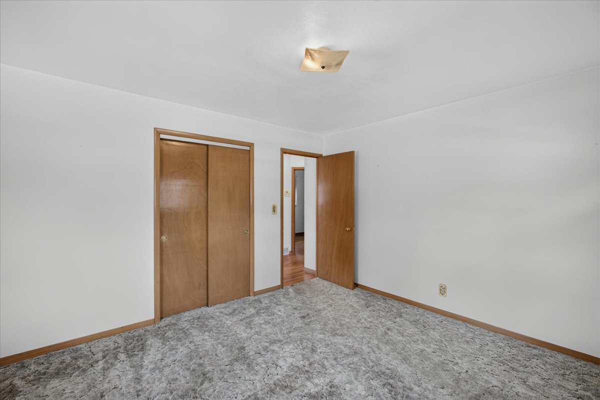 2804 N Winnebago Street Property Photo 22