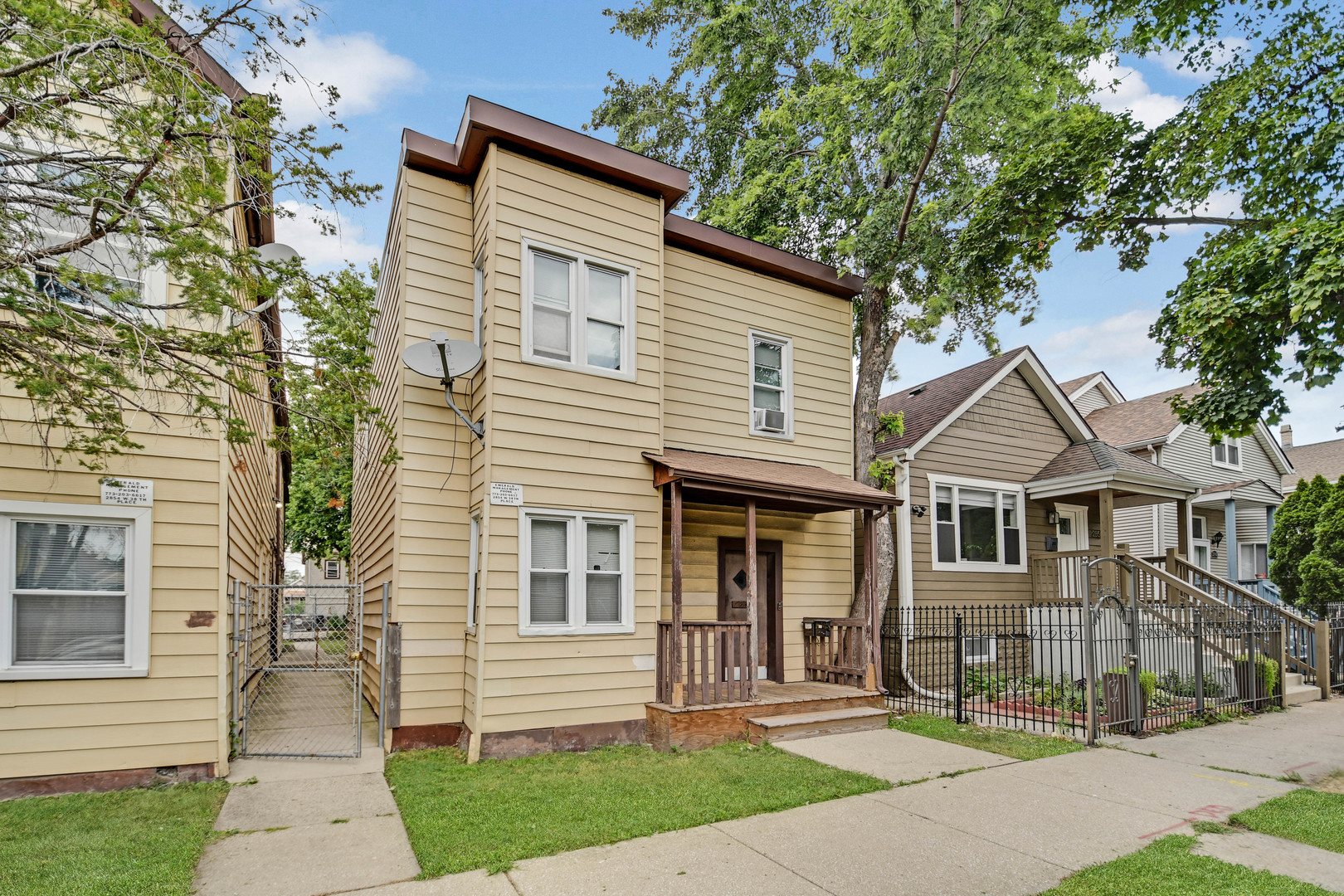 2854 W 38th Place Property Photo 1