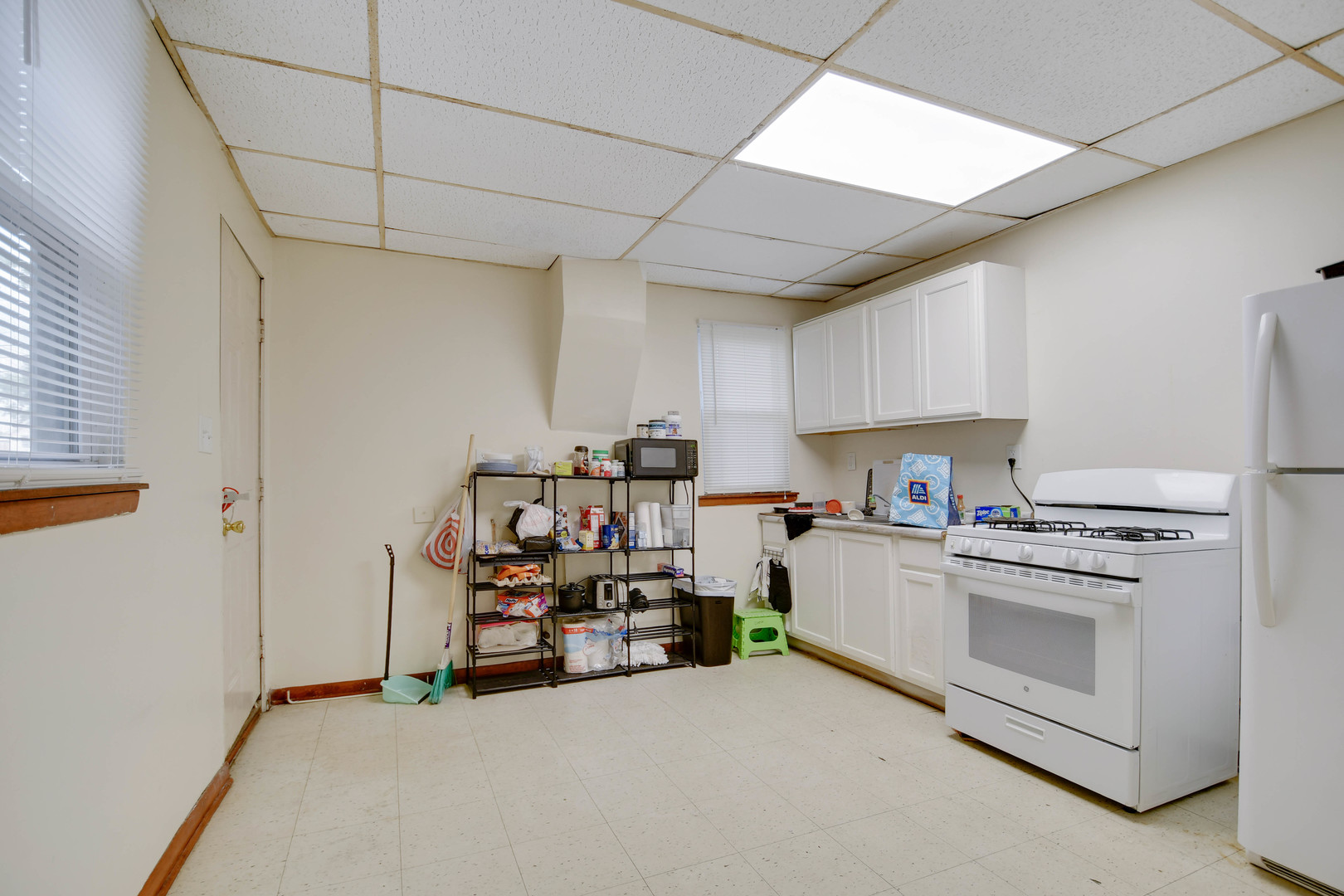 2854 W 38th Place Property Photo 5