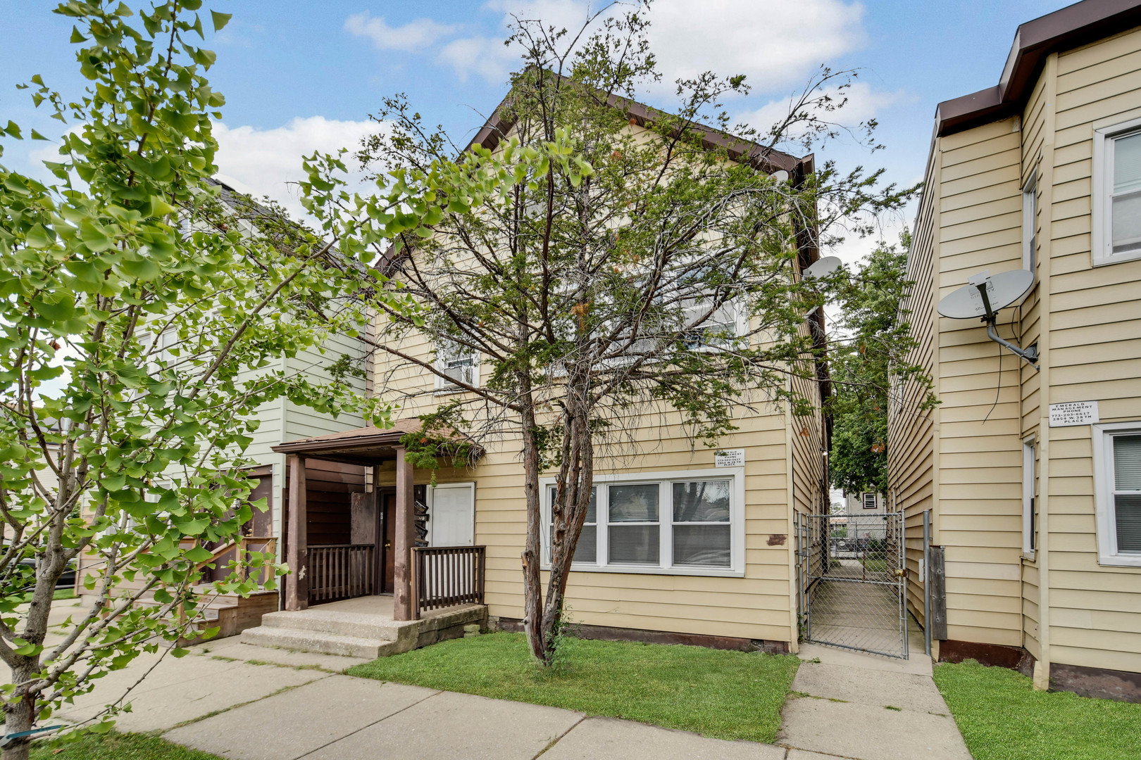 2856 W 38th Place Property Photo 1