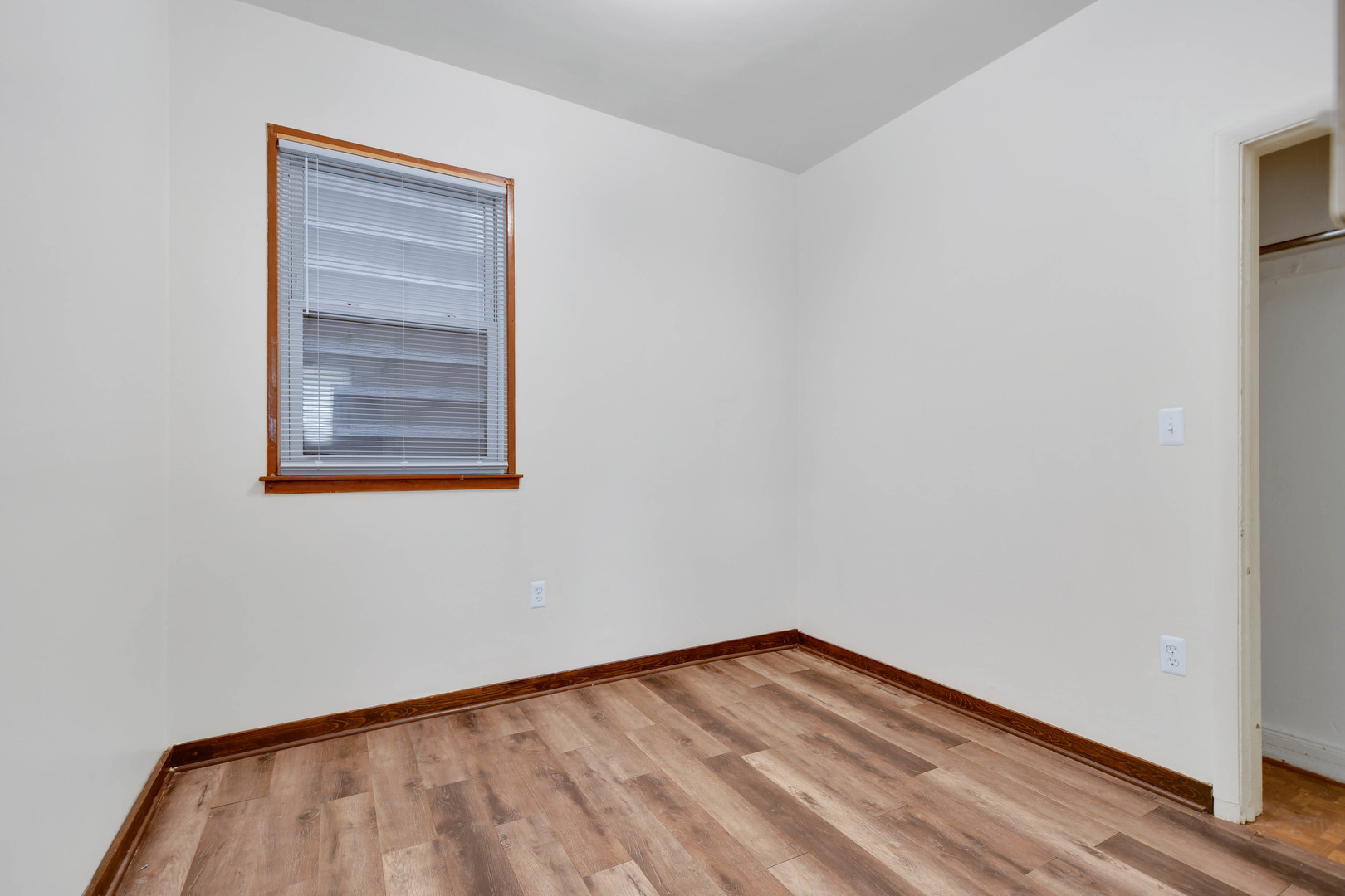 2856 W 38th Place Property Photo 6