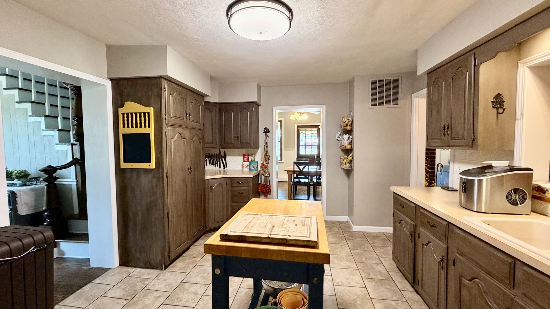 2301 Bundyville Road Property Photo 6
