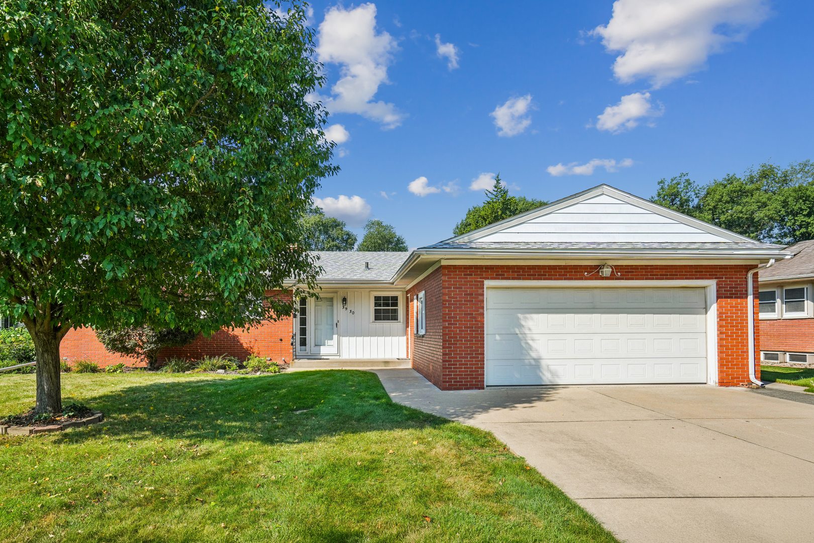 3930 44th Street Property Photo 2