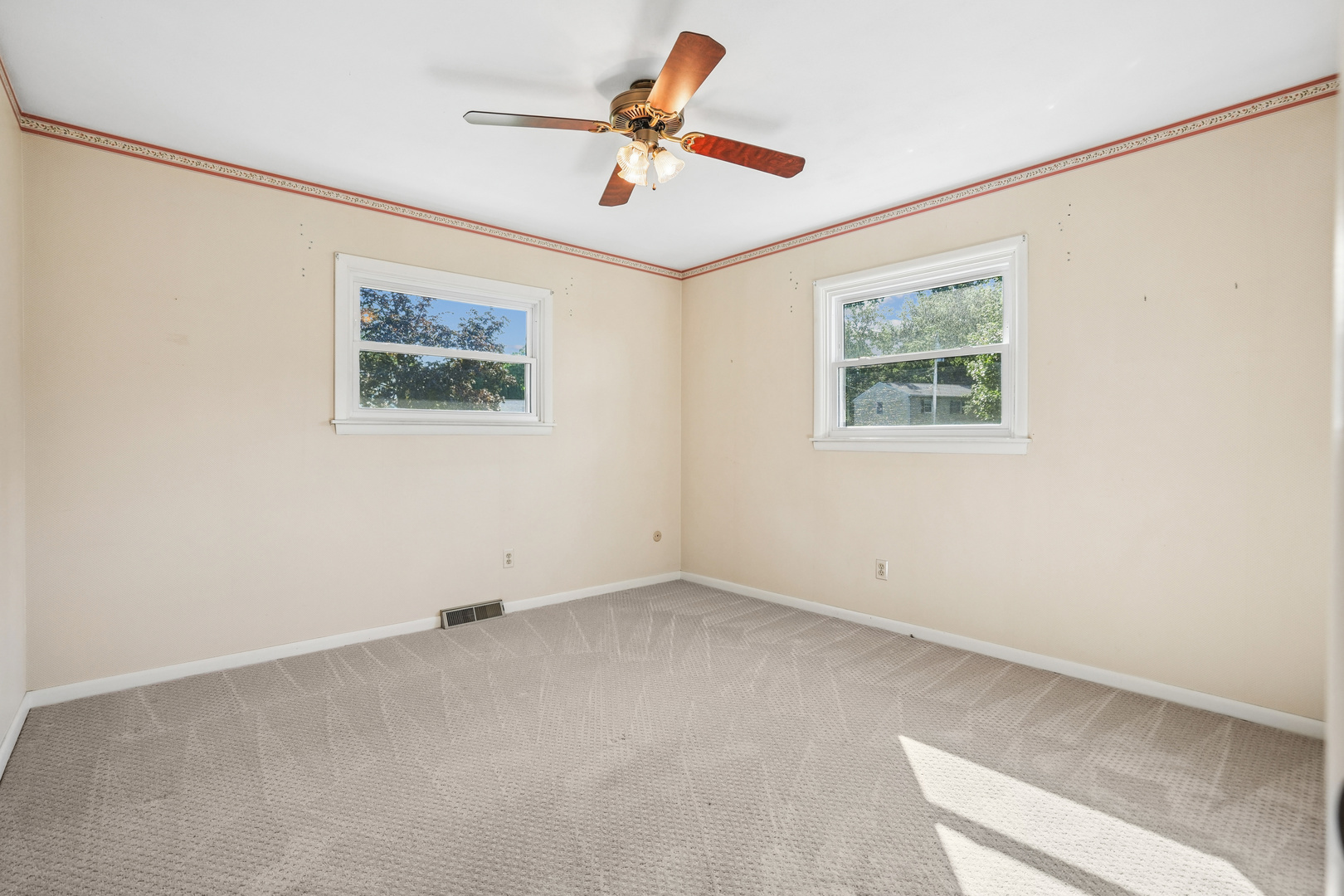 3930 44th Street Property Photo 16