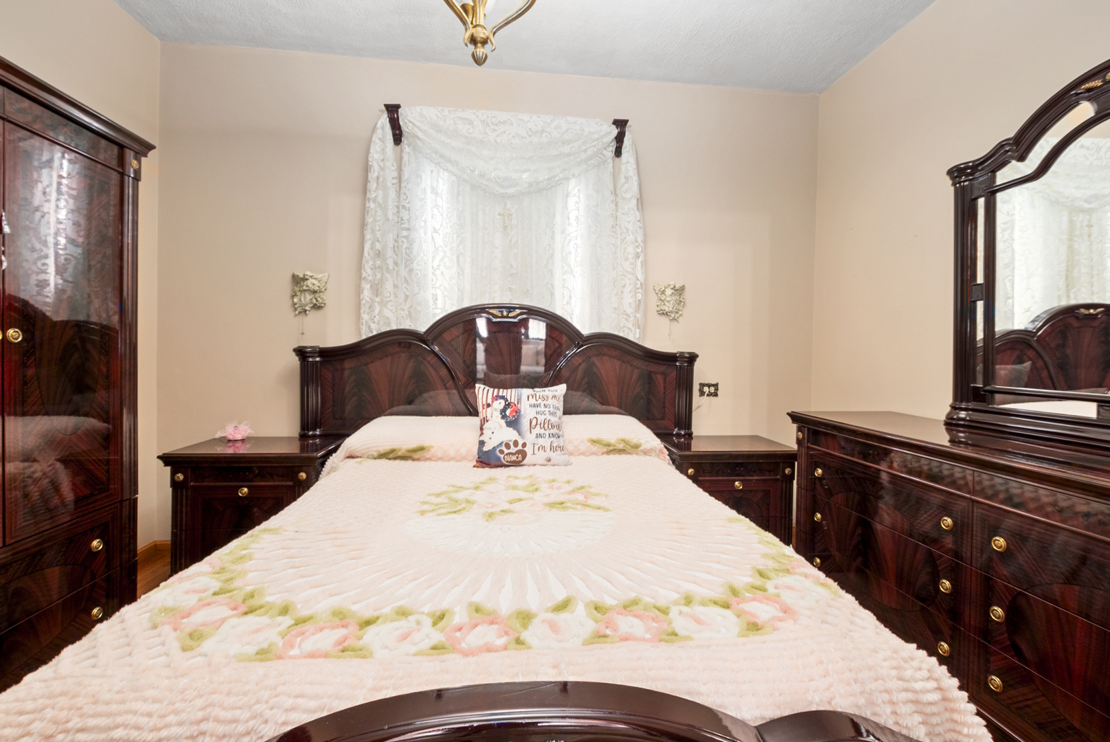 2819 Commercial Avenue Property Photo 8