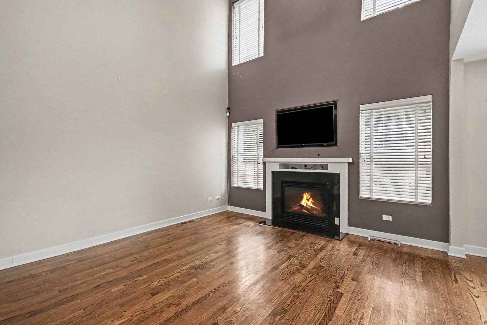 11044 72nd Street Property Photo 4