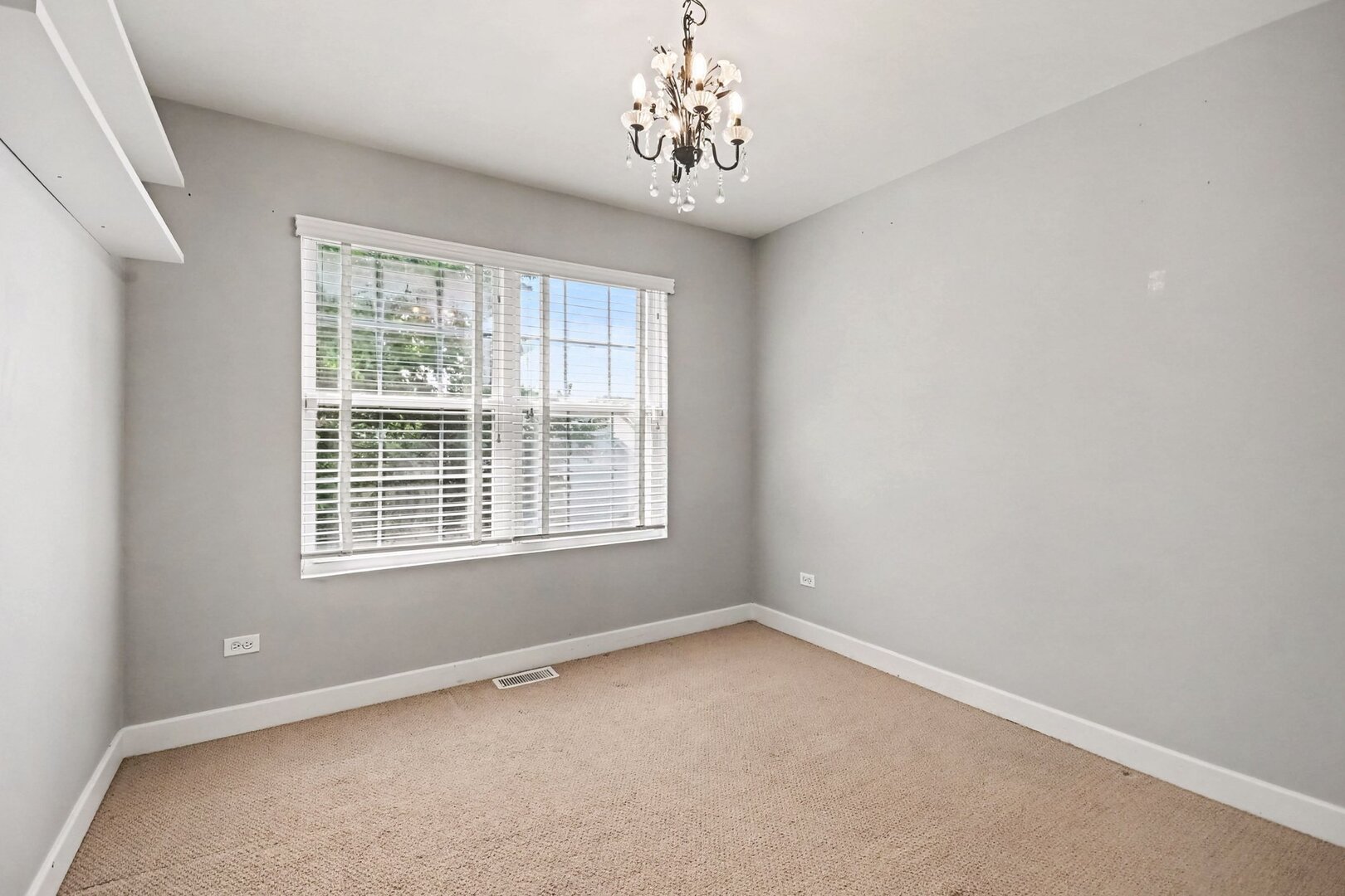 11044 72nd Street Property Photo 13