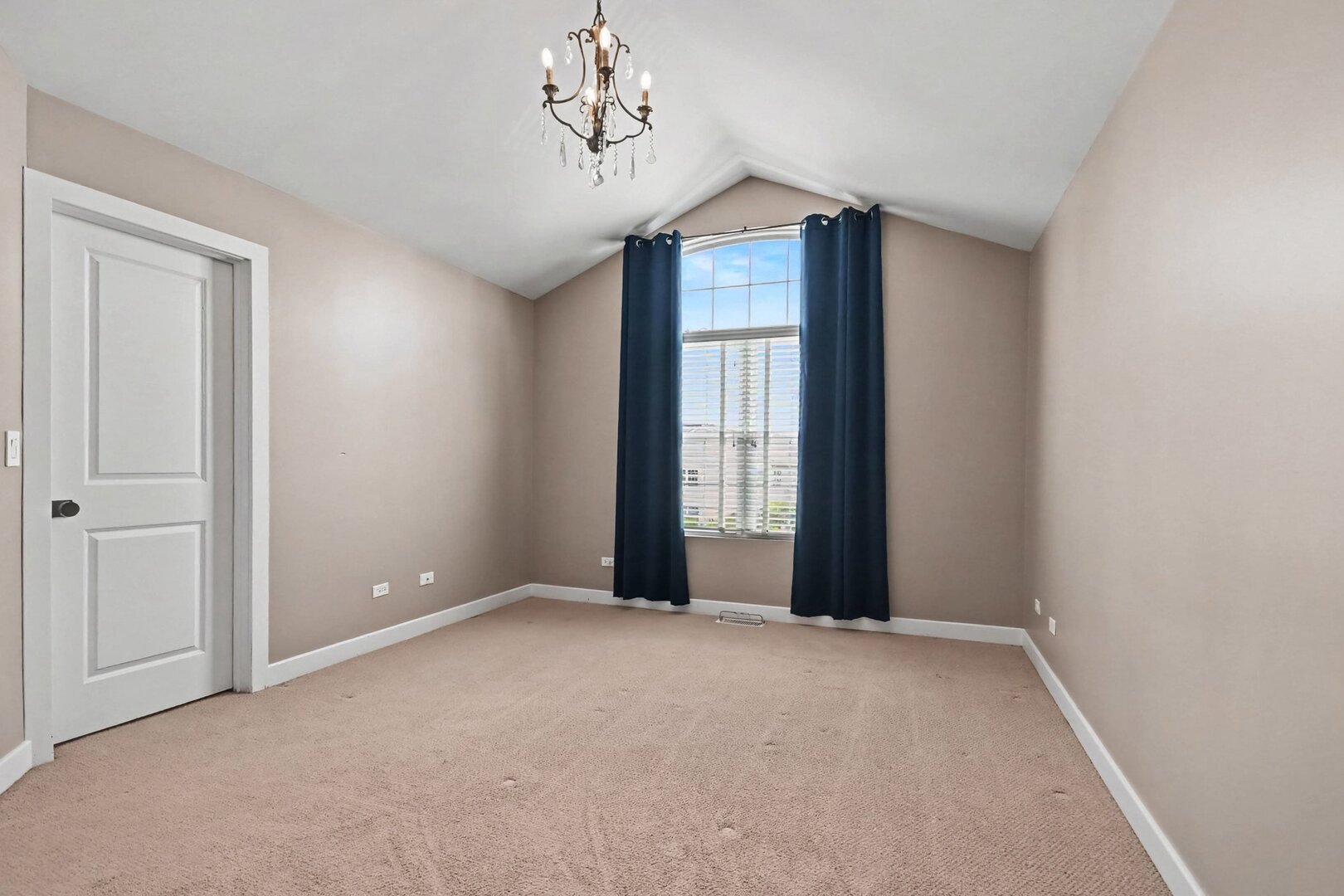 11044 72nd Street Property Photo 15