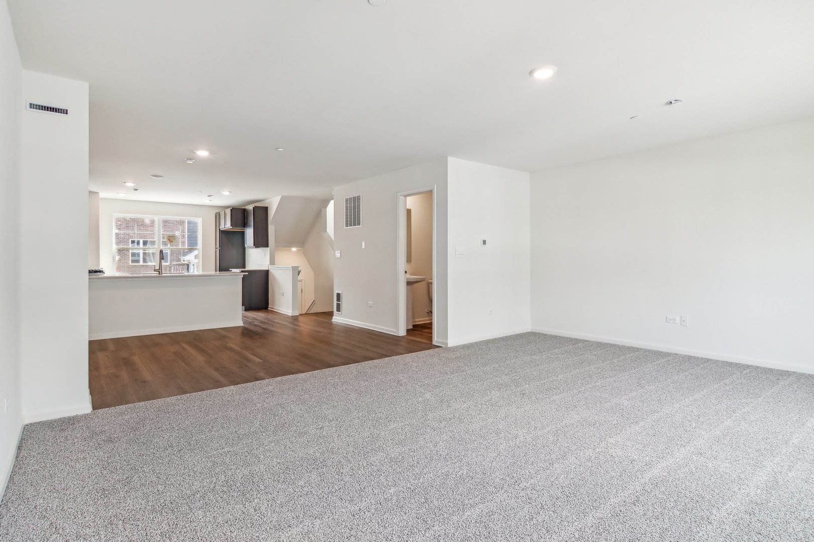 6381 Ulster Drive Property Photo 9