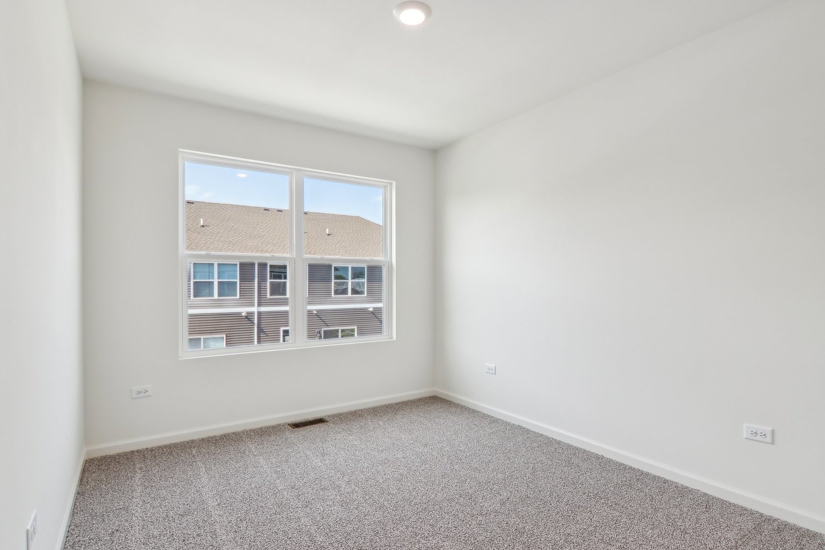 6381 Ulster Drive Property Photo 17