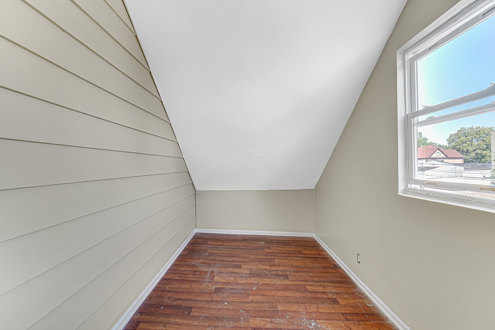 4824 W Byron Street Property Photo 11