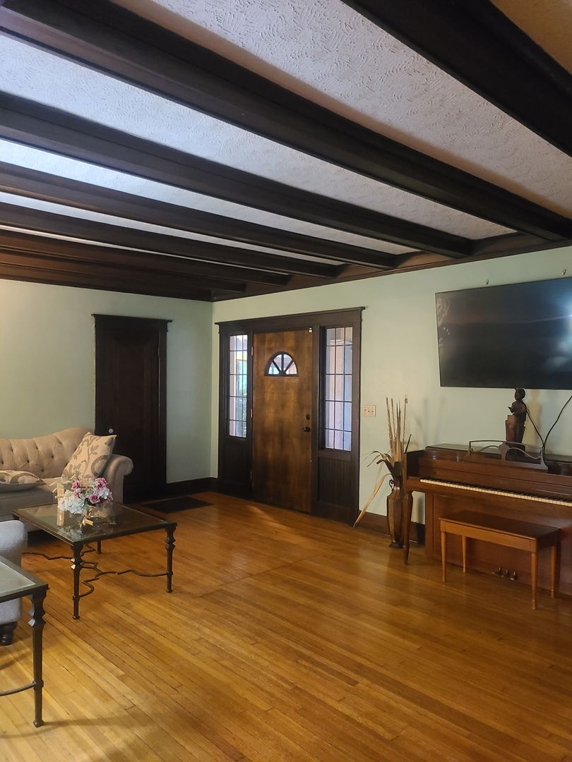 607 N Raynor Avenue Property Photo 6
