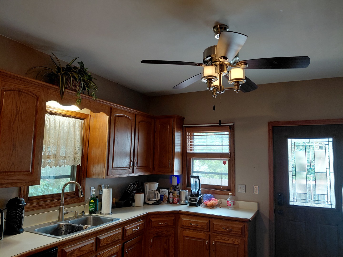 607 N Raynor Avenue Property Photo 12