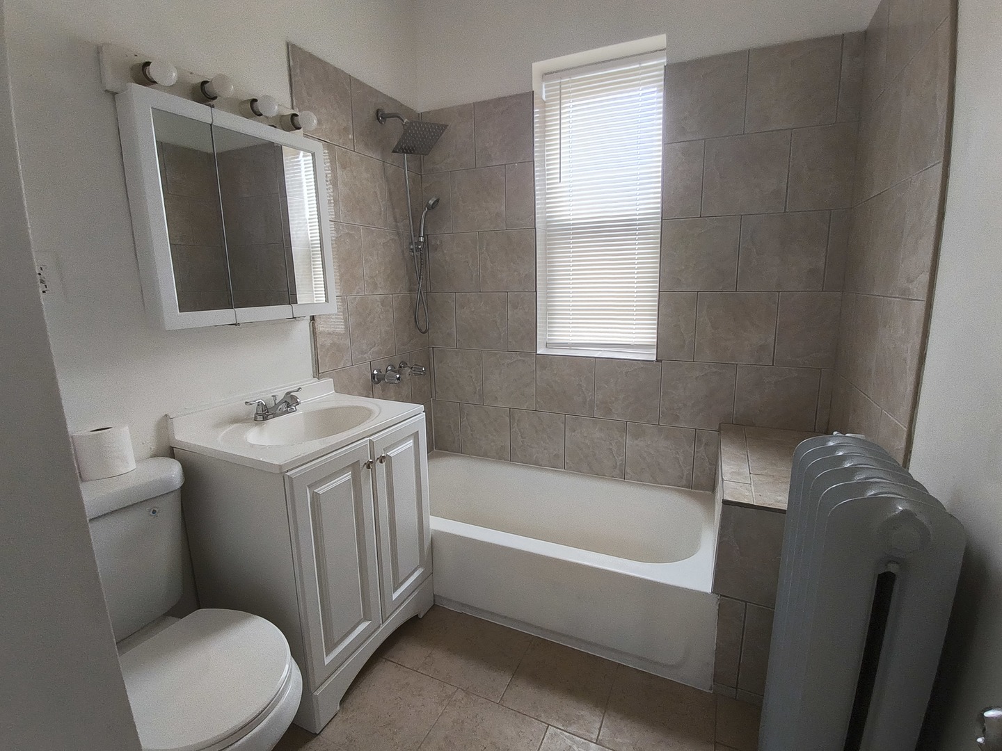 2542 W 64th Street 1 Property Photo 3