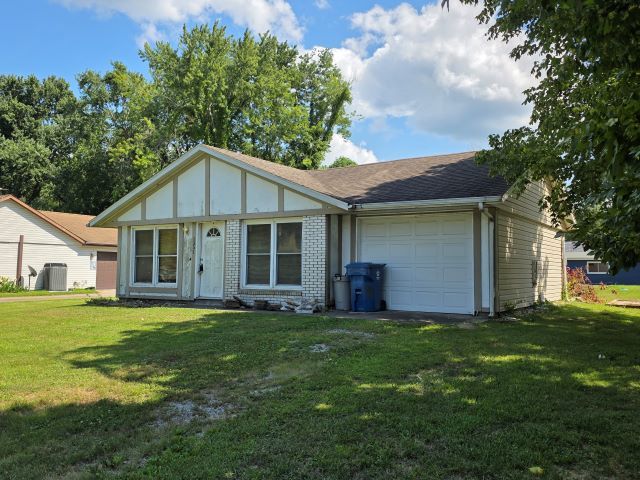 1351 Madira Way Property Photo 3