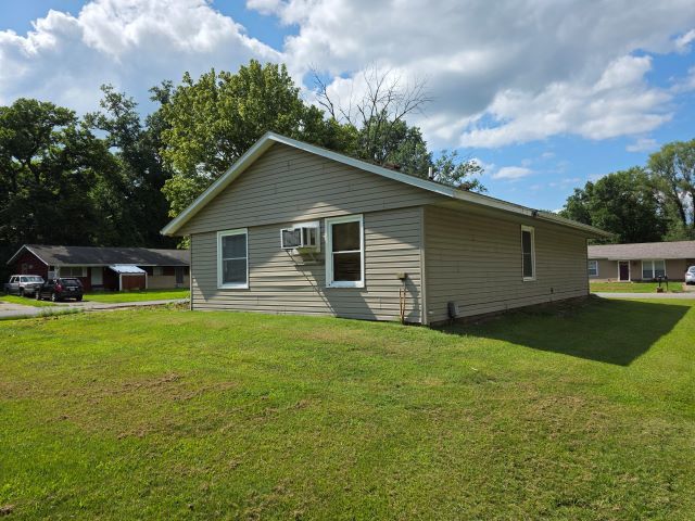 1351 Madira Way Property Photo 4