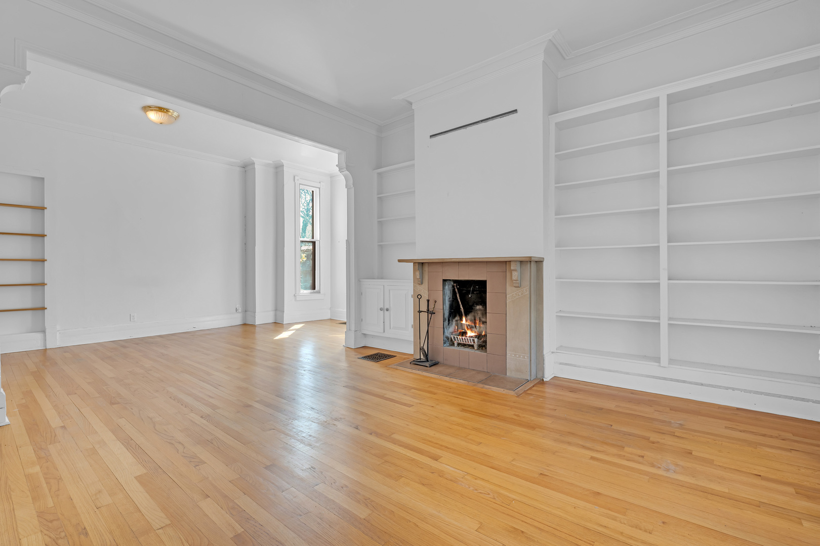 5445 S Dorchester Avenue Property Photo 7