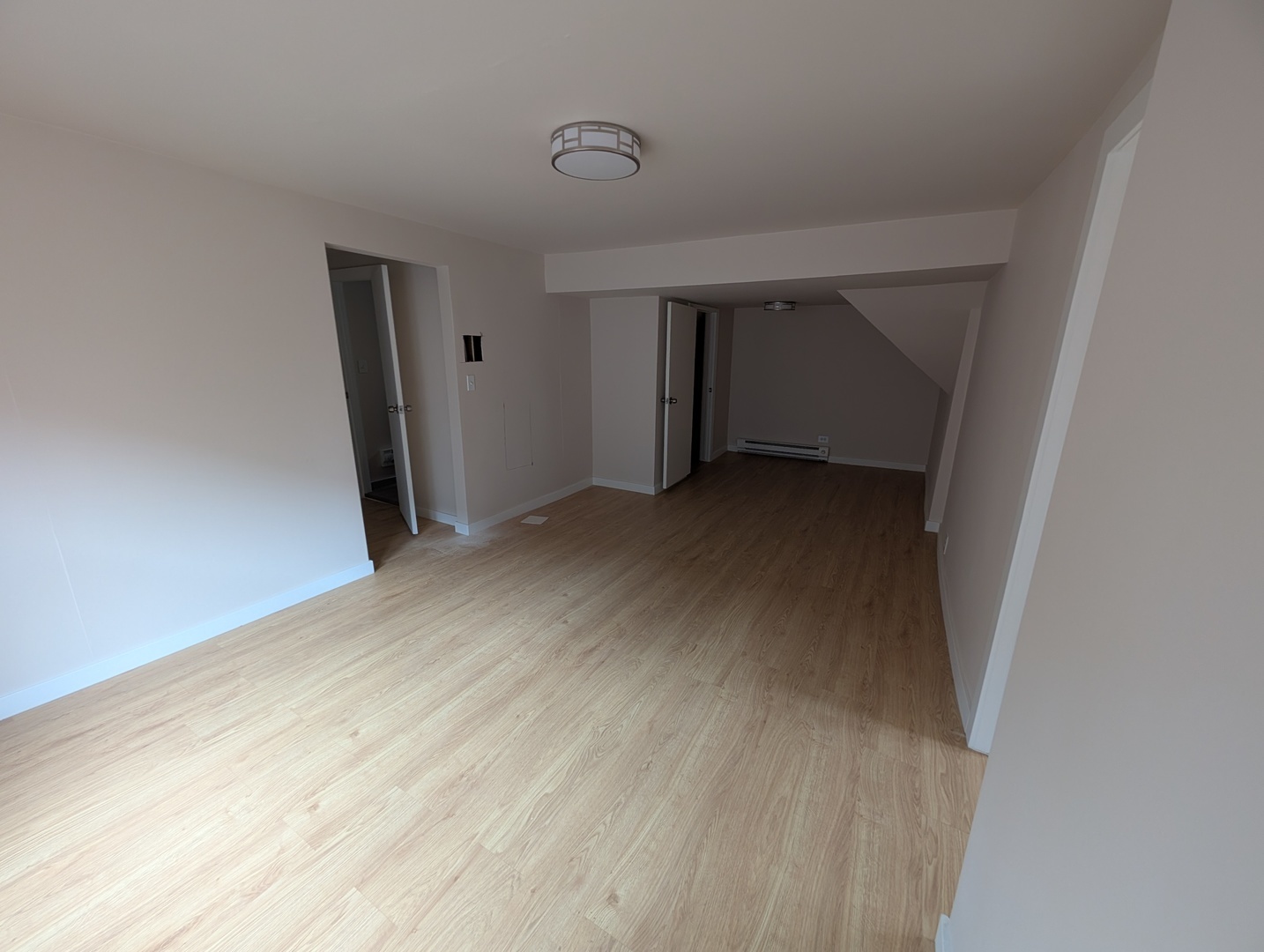 654 E 92nd Place Property Photo 8