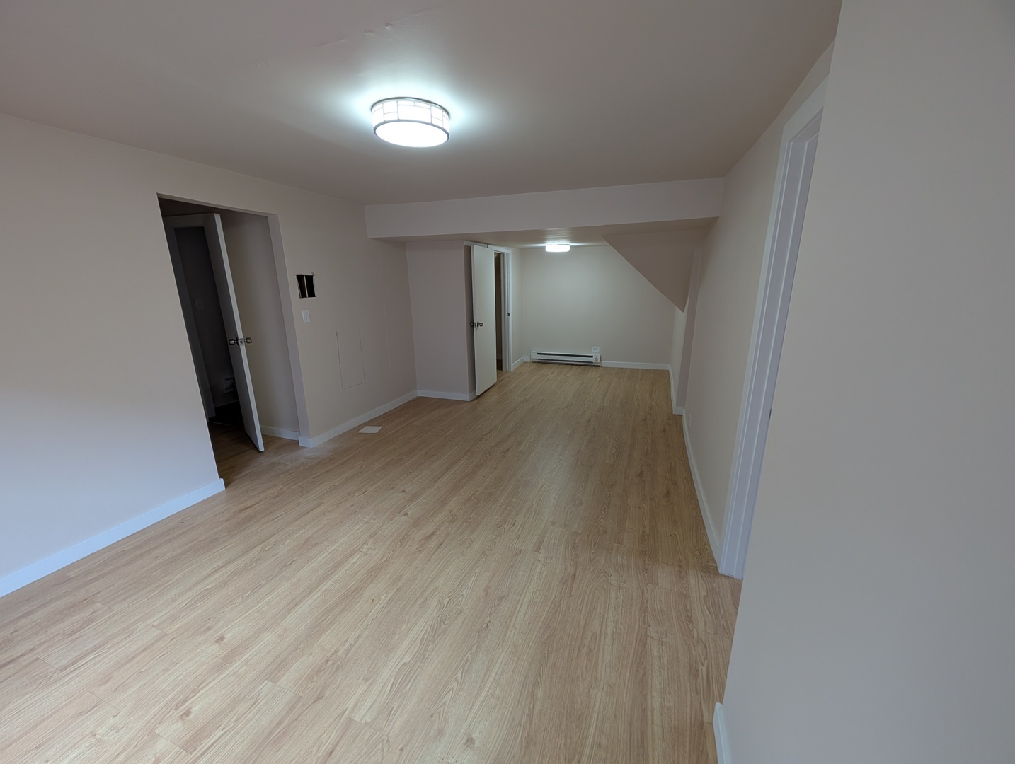 654 E 92nd Place Property Photo 10
