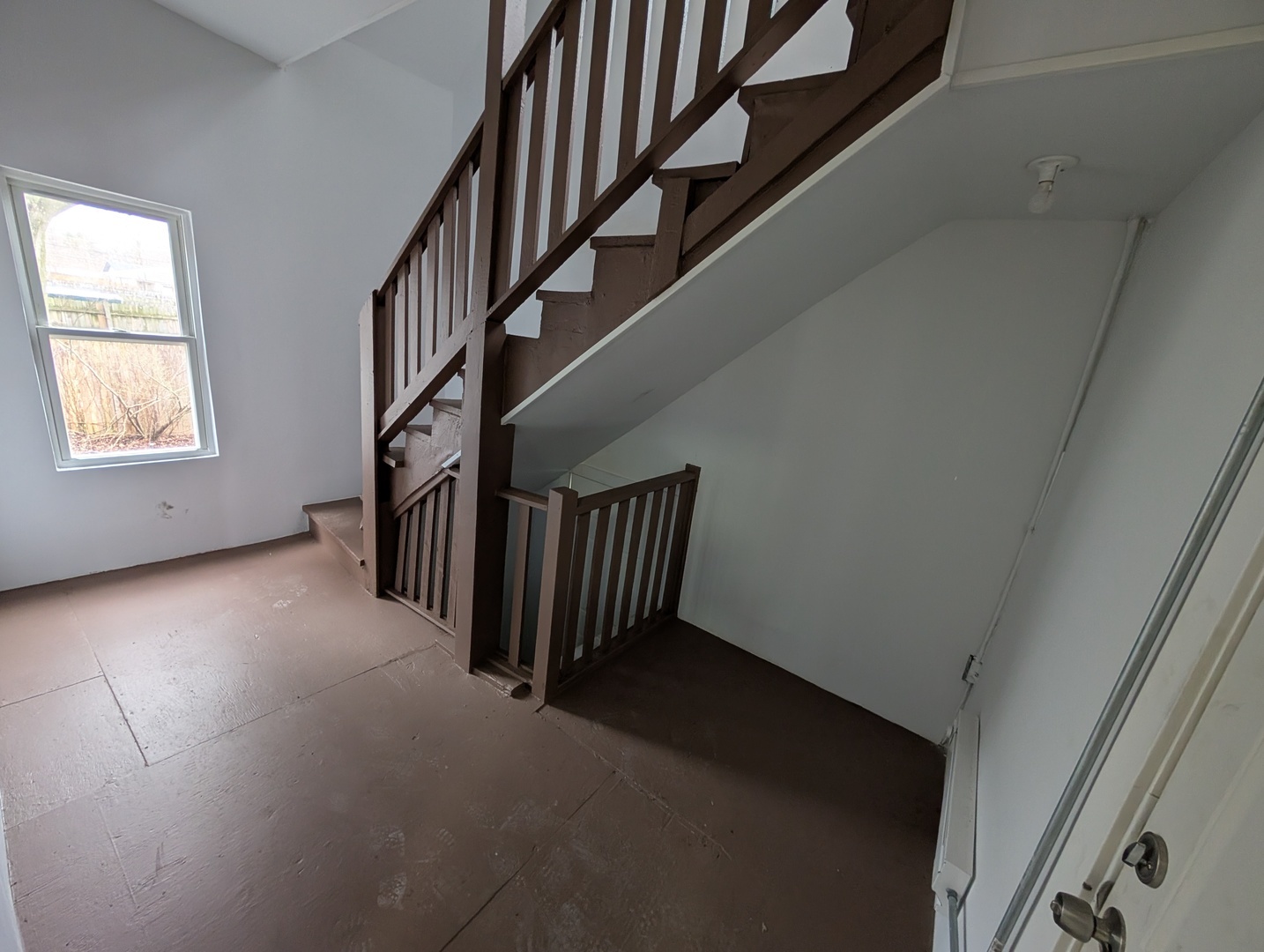 654 E 92nd Place Property Photo 12
