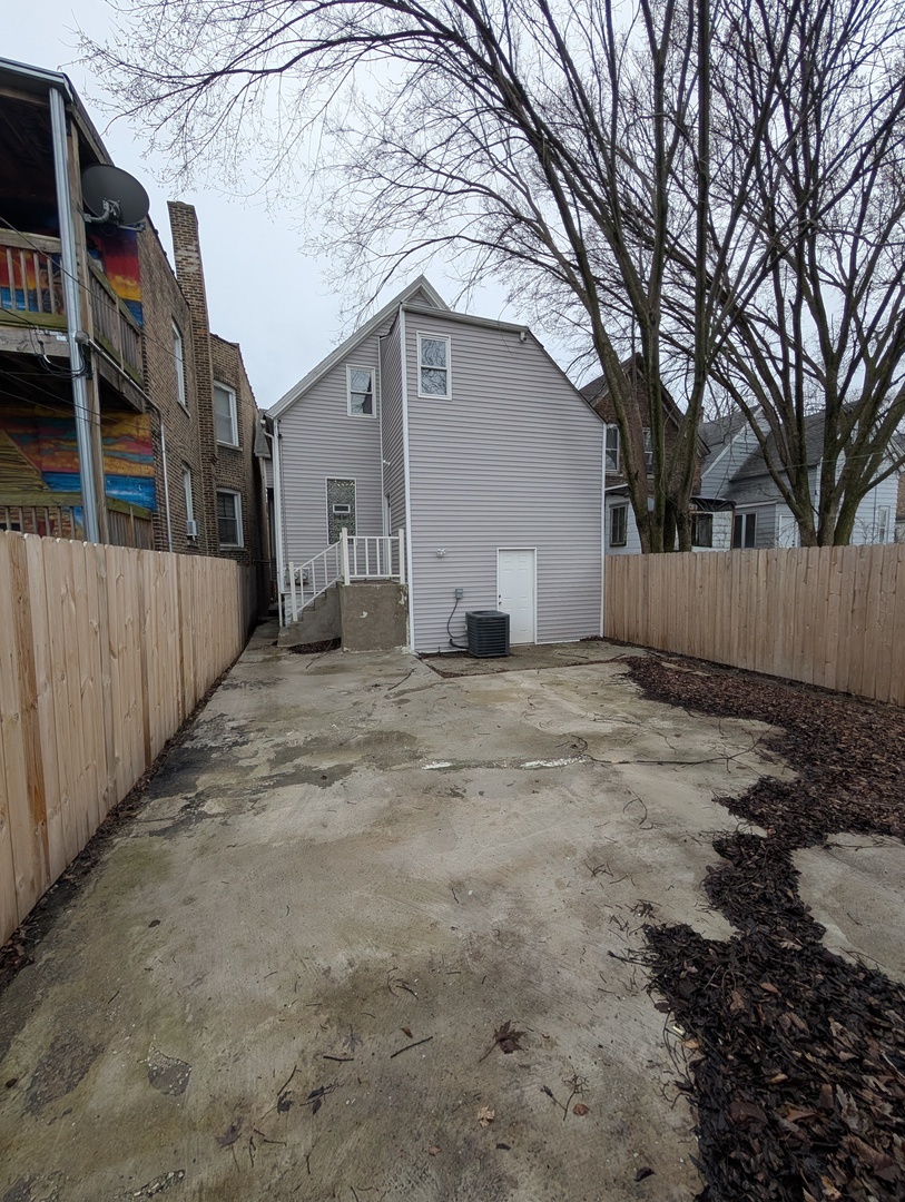 654 E 92nd Place Property Photo 25