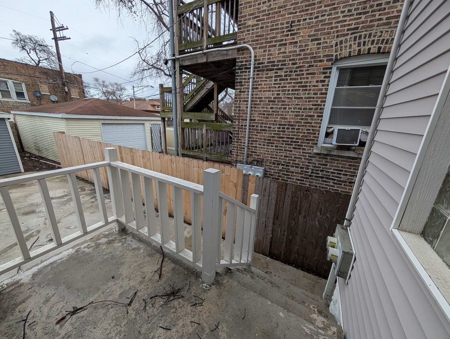 654 E 92nd Place Property Photo 27