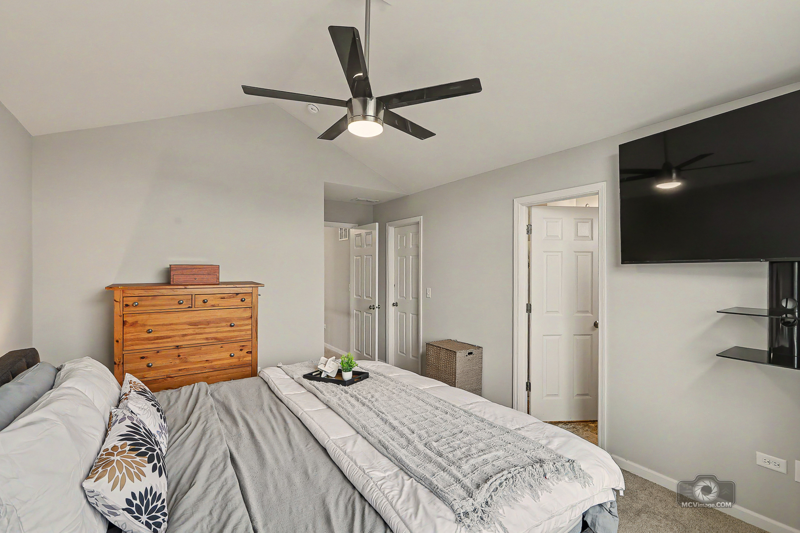 3806 Pratt Street Property Photo 20