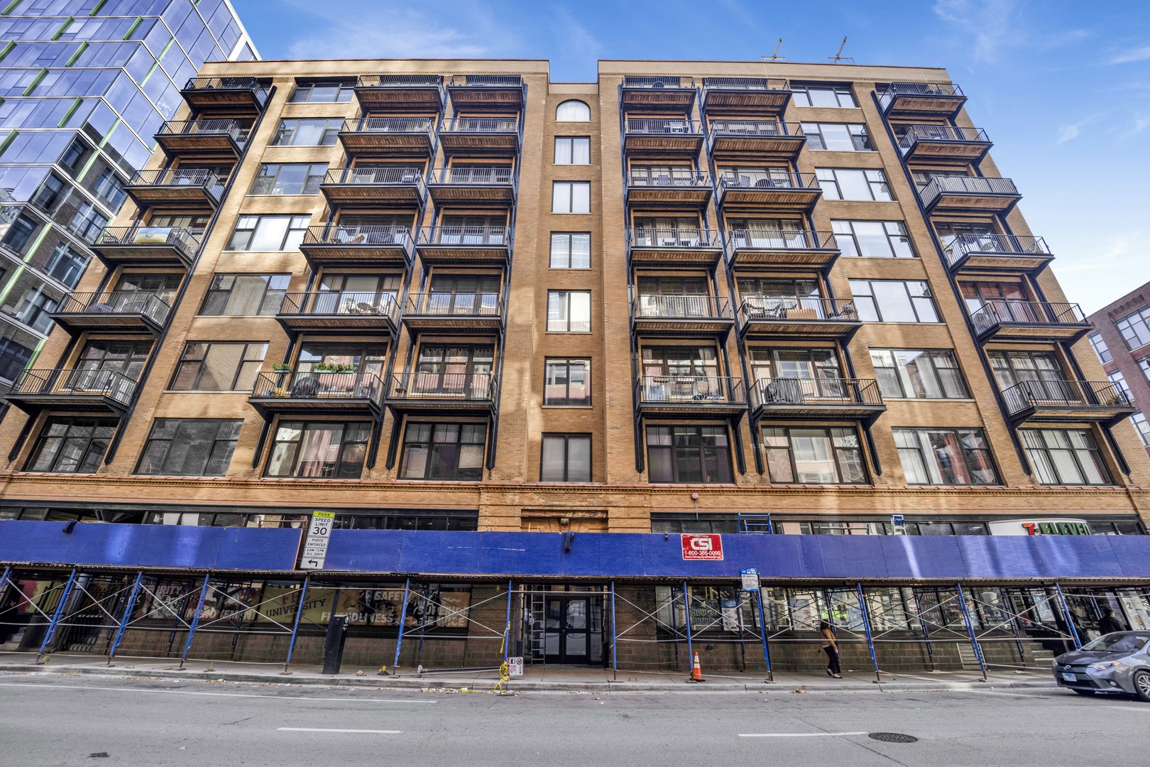 625 W Jackson Boulevard 806 Property Photo 1